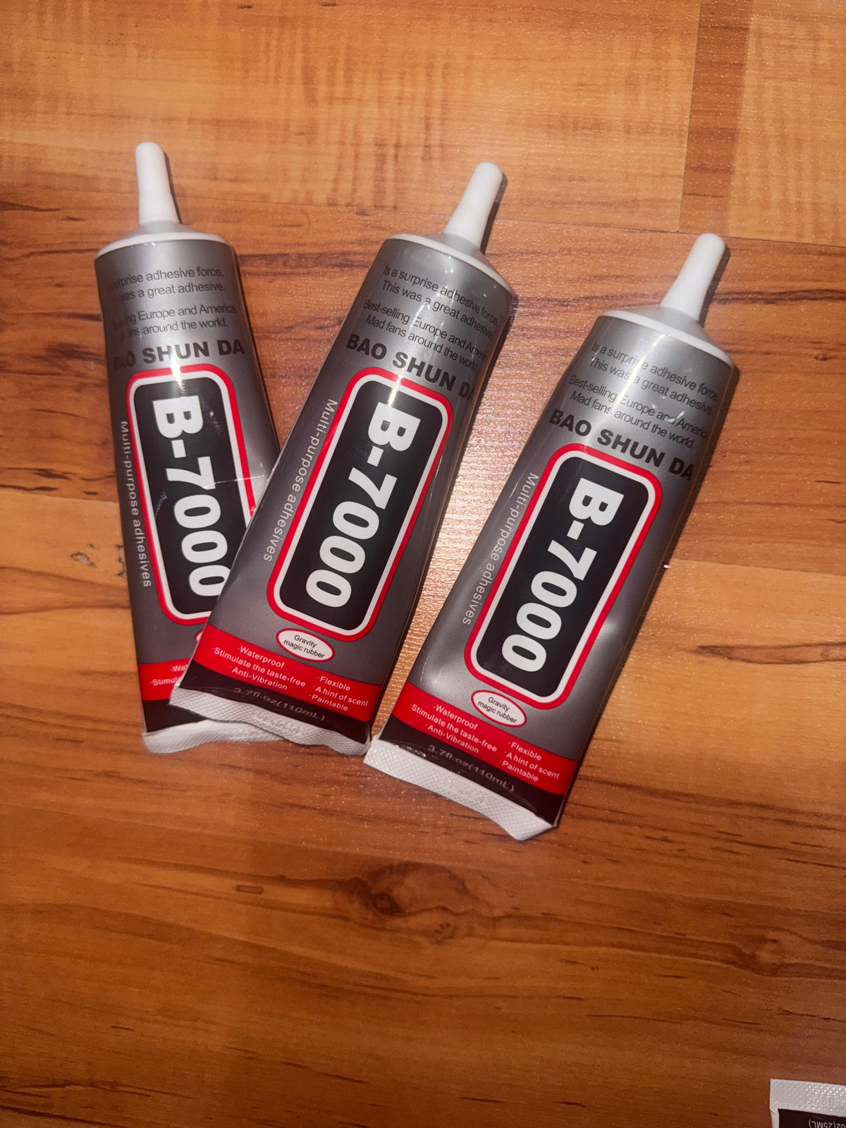 Bedazzling glue