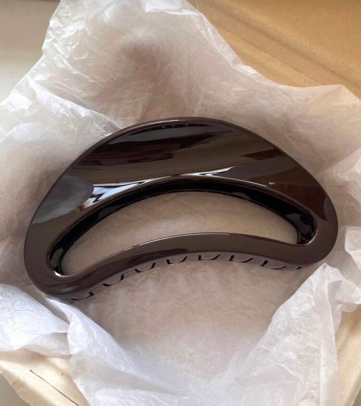 Curved hairclips
